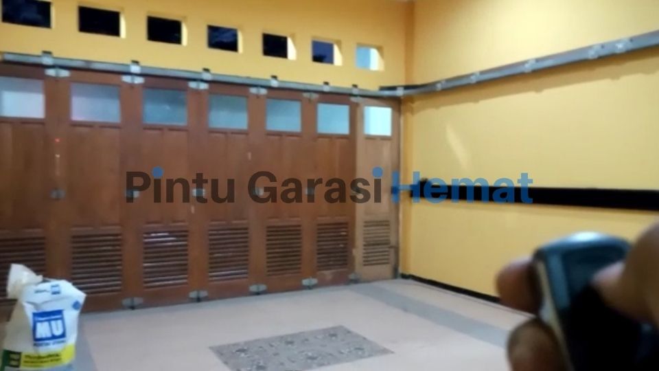 tips megatasi pintu garasi otomatis yang tidak bisa dibuka